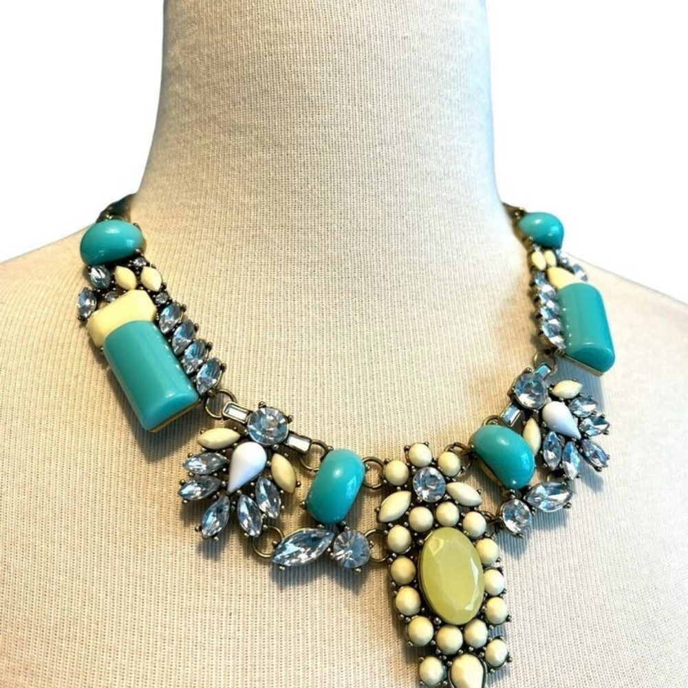 STATEMENT Talbots Vintage Blue and Cream Rhinestone Necklace